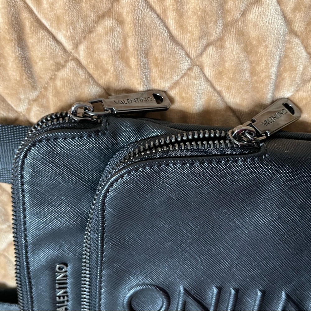 Valentino Black Crossbody Bag - Picture 3 of 7